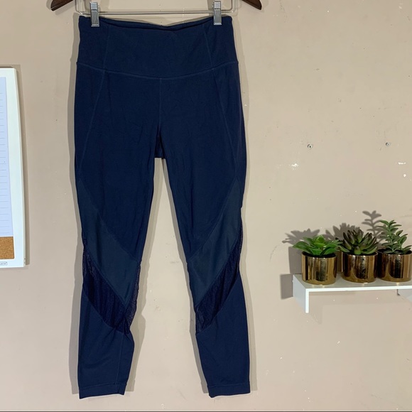 Athleta Navy Blue Mesh Shine Salutation Leggings - Picture 9 of 9